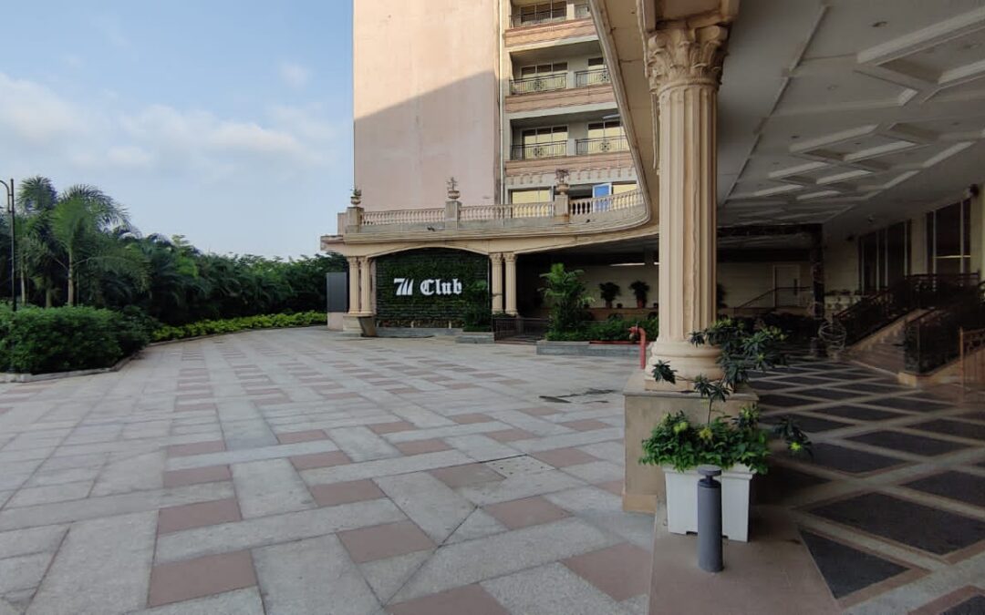 Seven Eleven Club Hotel