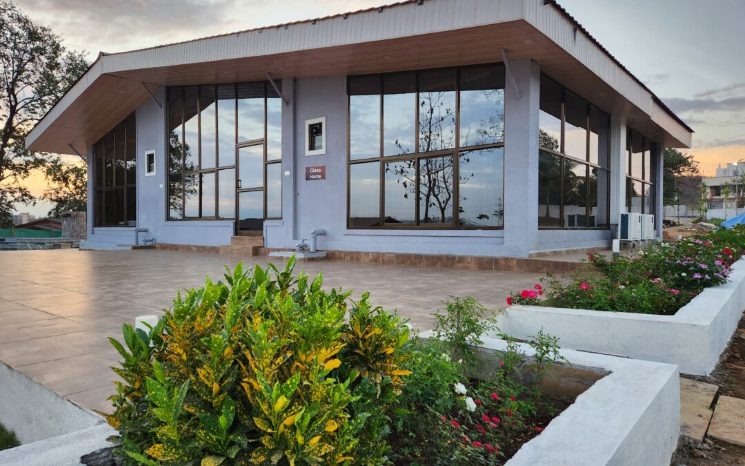 Hill Rock Resort  & Villas