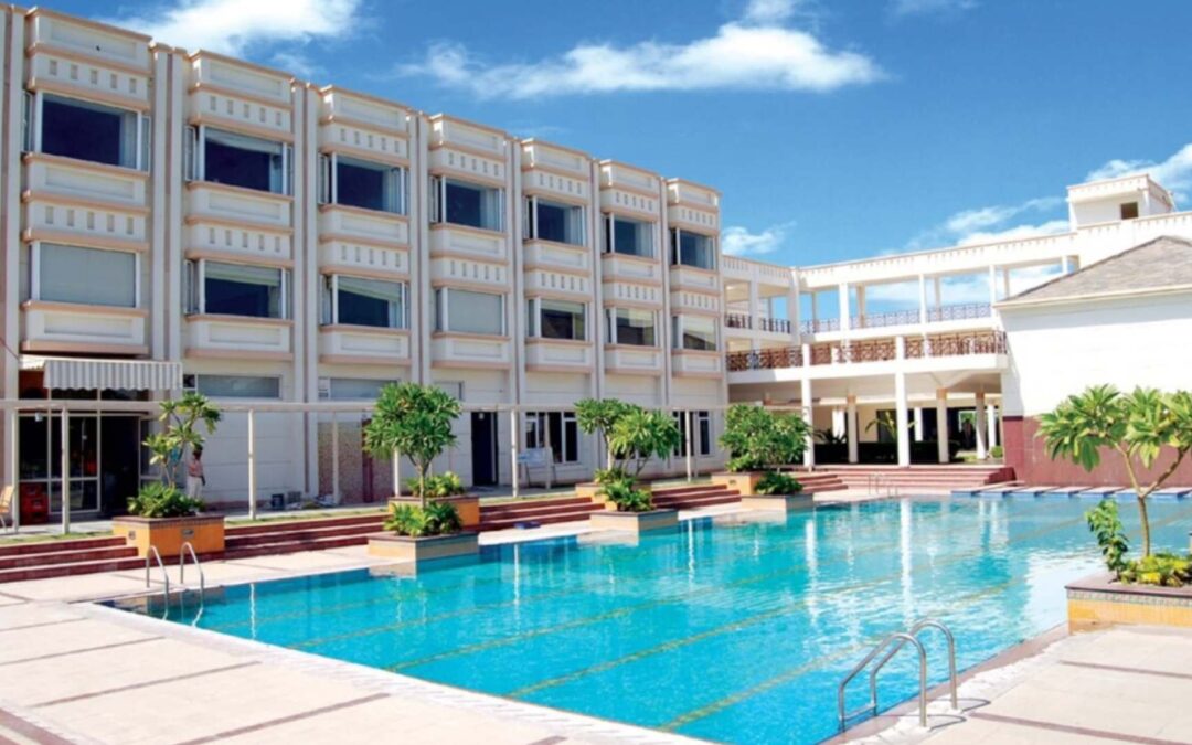 Treehouse Hotel, Club & SPA